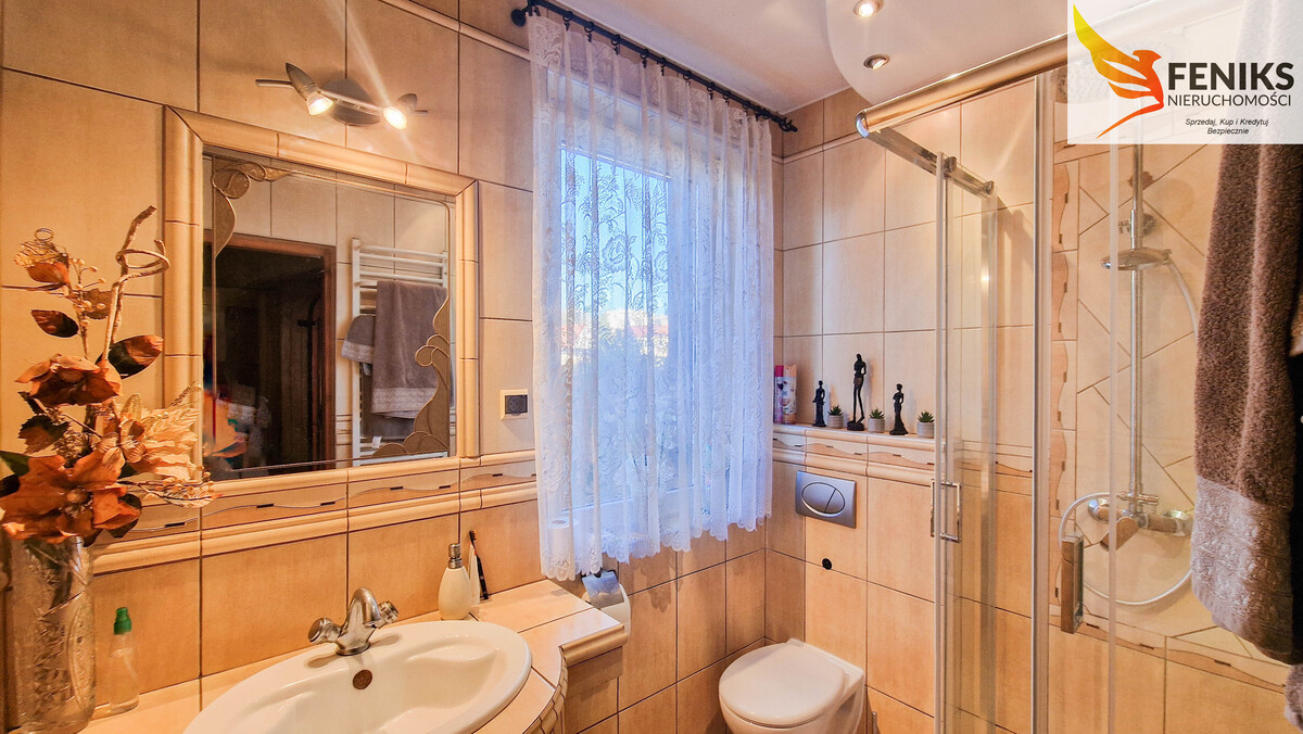 Elbląg FENIKS NIERUCHOMOŚCIPOLECA:DOM WOLNOSYTOJĄCY ELBLĄG UL. KAMIENNACENA 890.000 ZŁ POWIERZCHNIA DOMU 298,74