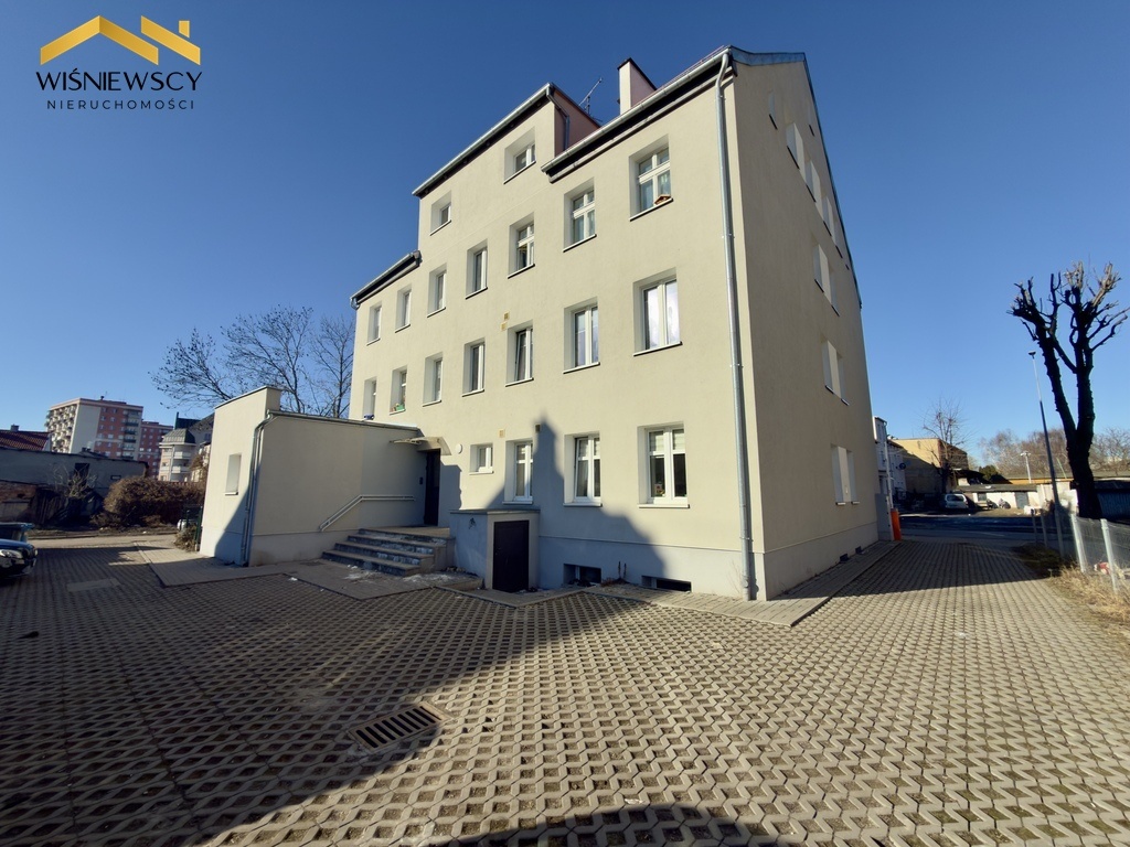 Elbląg WIŚNIEWSCY NIERUCHOMOŚCI Sp. z o.o.Sprzedam mieszkanie - Elbląg, Ogrodowa. Oferta:
Na sprzedaż