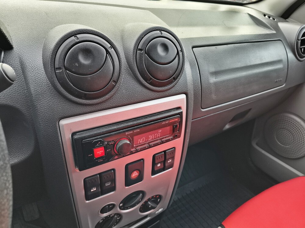 Elbląg Dacia Logan MCVSilnik : 1.5 dCi 86PSWersja : 7 osobowa