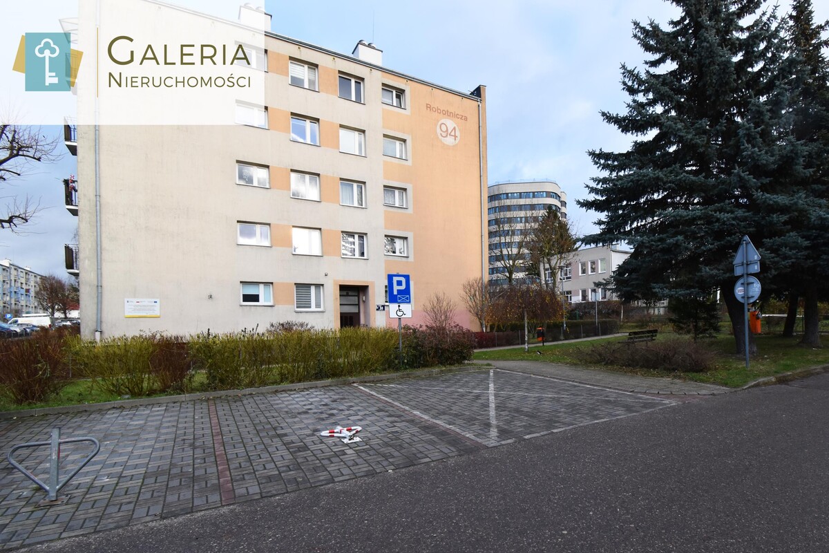 Elbląg GALERIA NIERUCHOMOŚCIZ pasji i miłości do nieruchomościNa sprzedaż: Trzypokojowe mieszkanie na ostatnim piętrze