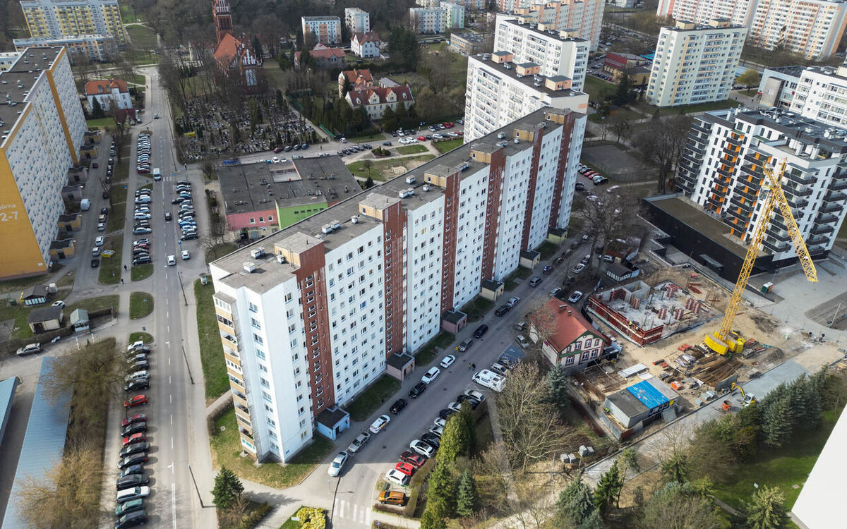 Elbląg MIESZKANIE NA SPRZEDAŻ, ELBLĄG UL. KASPRZAKA 1,3 POKOJE + SALON Z ANEKSEM KUCHNNYM, 1 PIĘTRO, 59,6M2.