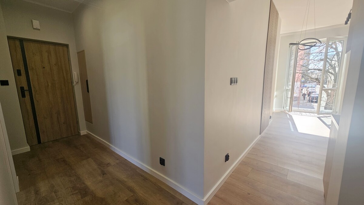 Elbląg KWADRAT NIERUCHOMOŚCI 3 pokojowepo generalnym remonciebalkon1 piętrokilka minut do Starówki