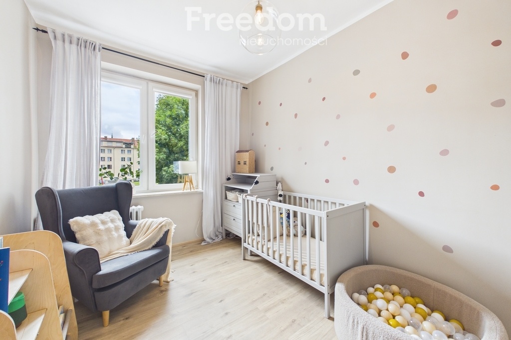 Elbląg FREEDOM NIERUCHOMOŚCISprzedam mieszkanie - Elbląg, Hetmańska. 3-pokojowe mieszkanie w centrum Elbląga -
