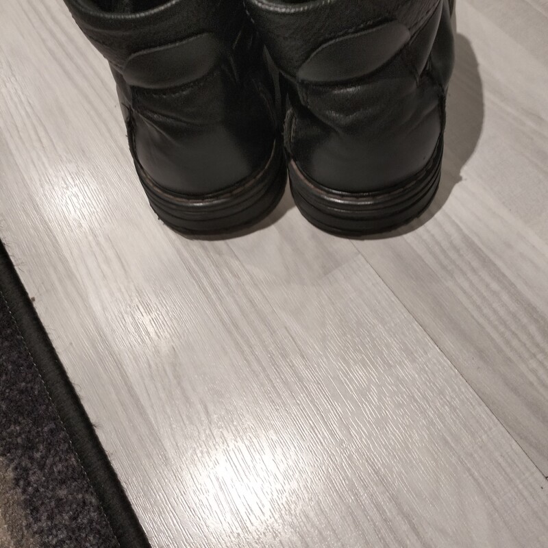 Elbląg Wyprzedaję buty męskie rozmiar 41,42,43,44,w różnych kolorach, adidasy, wyjściowe, czarne itd kurtka L czarna,