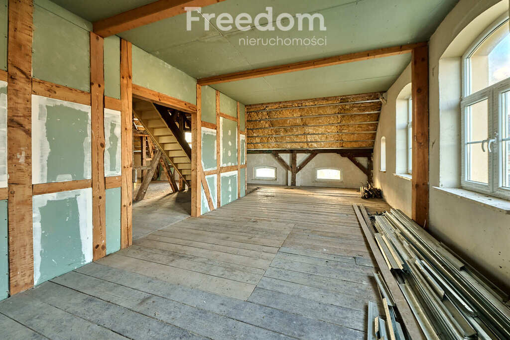 Elbląg FREEDOM NIERUCHOMOŚCISprzedam dom - Młynary, Dworcowa. Na sprzedaż dom wolnostojący położony w spokojnej i