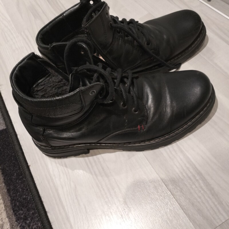 Elbląg Wyprzedaję buty męskie rozmiar 41,42,43,44,w różnych kolorach, adidasy, wyjściowe, czarne itd kurtka L czarna,