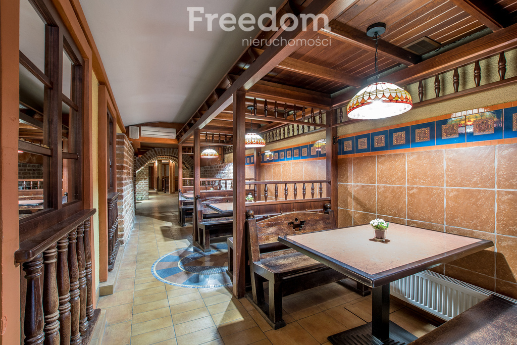 Elbląg FREEDOM NIERUCHOMOŚCISprzedam lokal użytkowy - Elbląg, Stary Rynek. Wyjątkowy lokal inwestycyjny przy