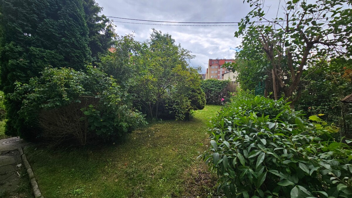 Elbląg BIURO NIERUCHOMOŚCISZULC& SZULCMieszkanie 3 pokoje - Braniewo, ul. Armii KrajowejPowierzchnia mieszkania: