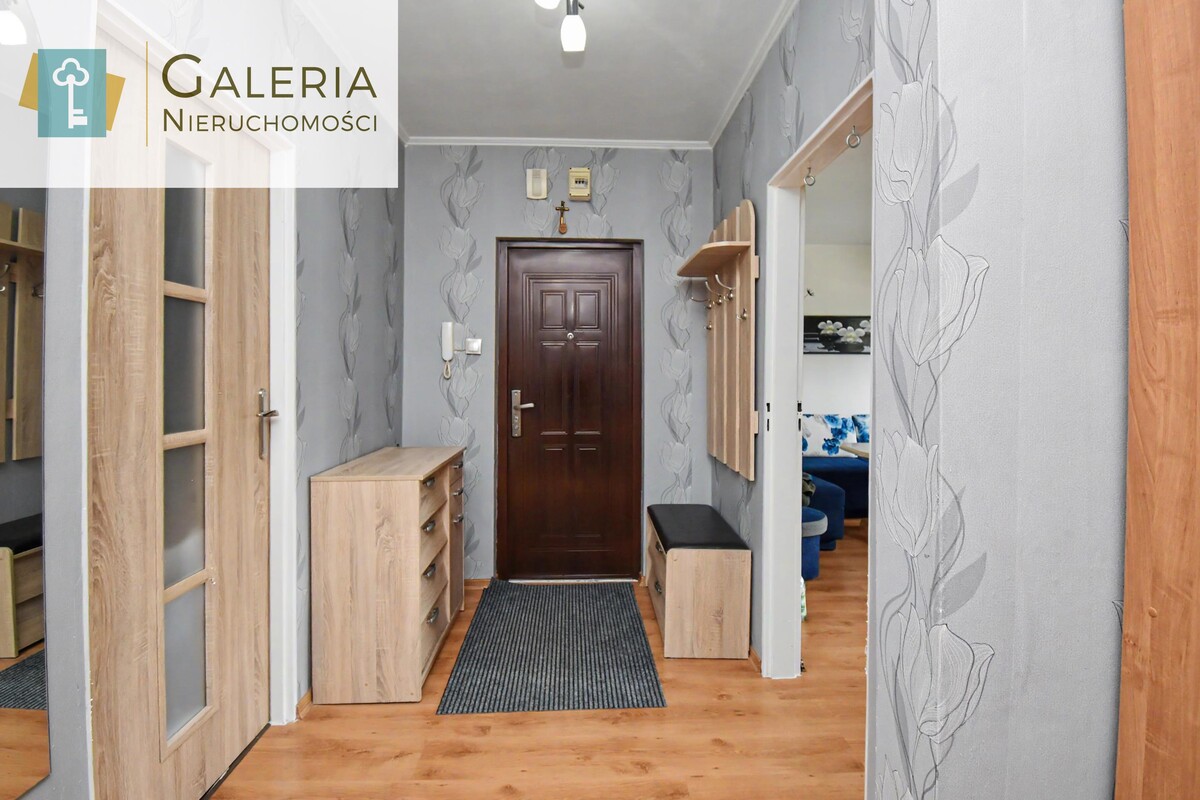 Elbląg GALERIA NIERUCHOMOŚCIZ pasji i miłości do nieruchomościNa sprzedaż: Trzy pokoje, balkon, parter!ul.