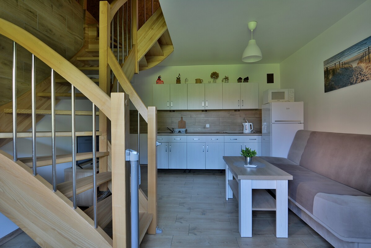 Elbląg WGN- NIERUCHOMOŚCI biuro w Elblągu prezentuje na sprzedaż trzy domy: dom rodzinny, dom letniskowy i dom