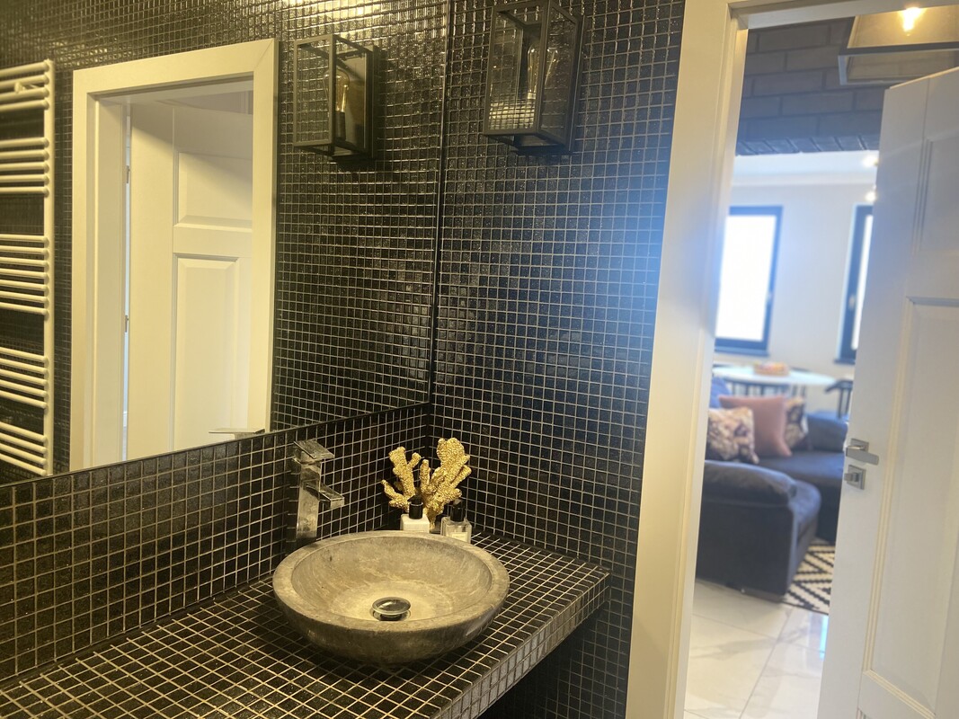 Elbląg Mieszkanie 2 pokojowe w Kamienicy Marszałka 50m2525000złLokalizacja: ul. Płk Dąbka, Kamienica Marszałka,