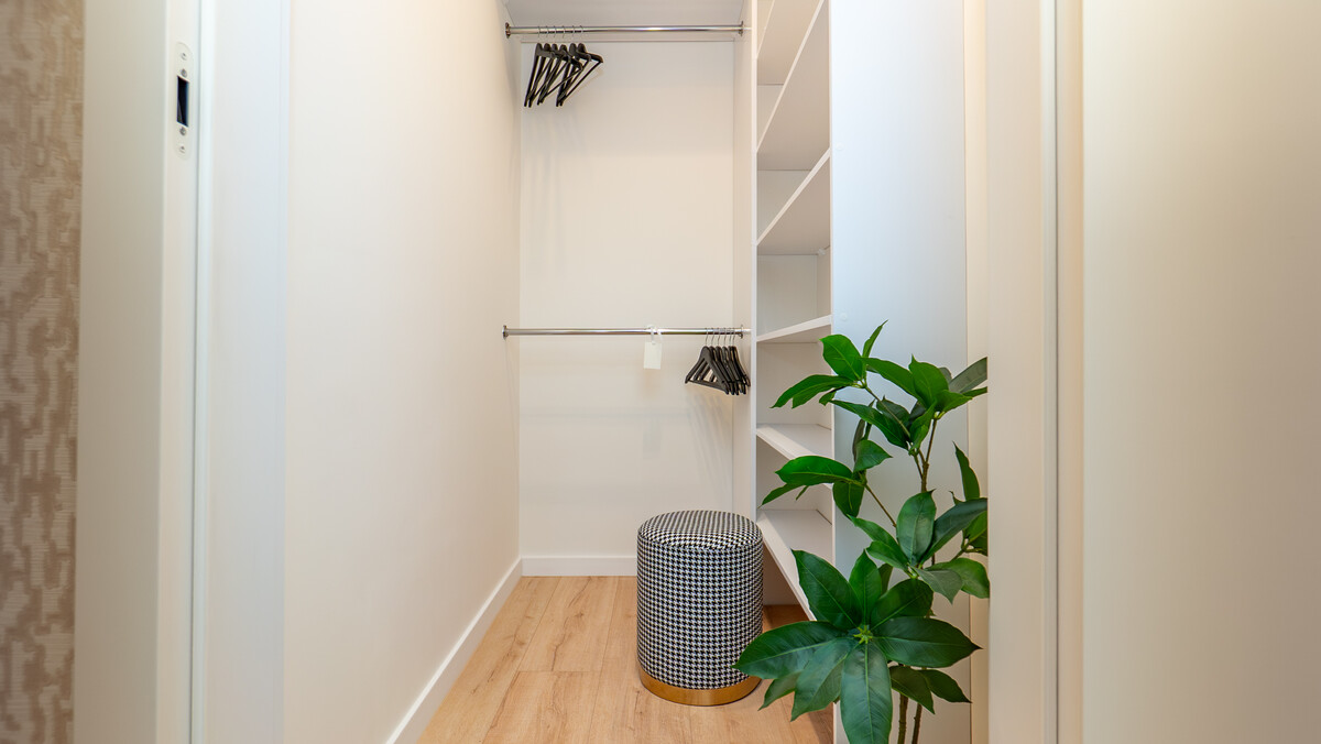 Elbląg TO MY SPRZEDAJEMYNIERUCHOMOŚCI W TYM MIEŚCIEBIURO NIERUCHOMOŚCIAMERICAN HOMEFOR SALE - 4 POKOJE - ŁĘCZYCKA