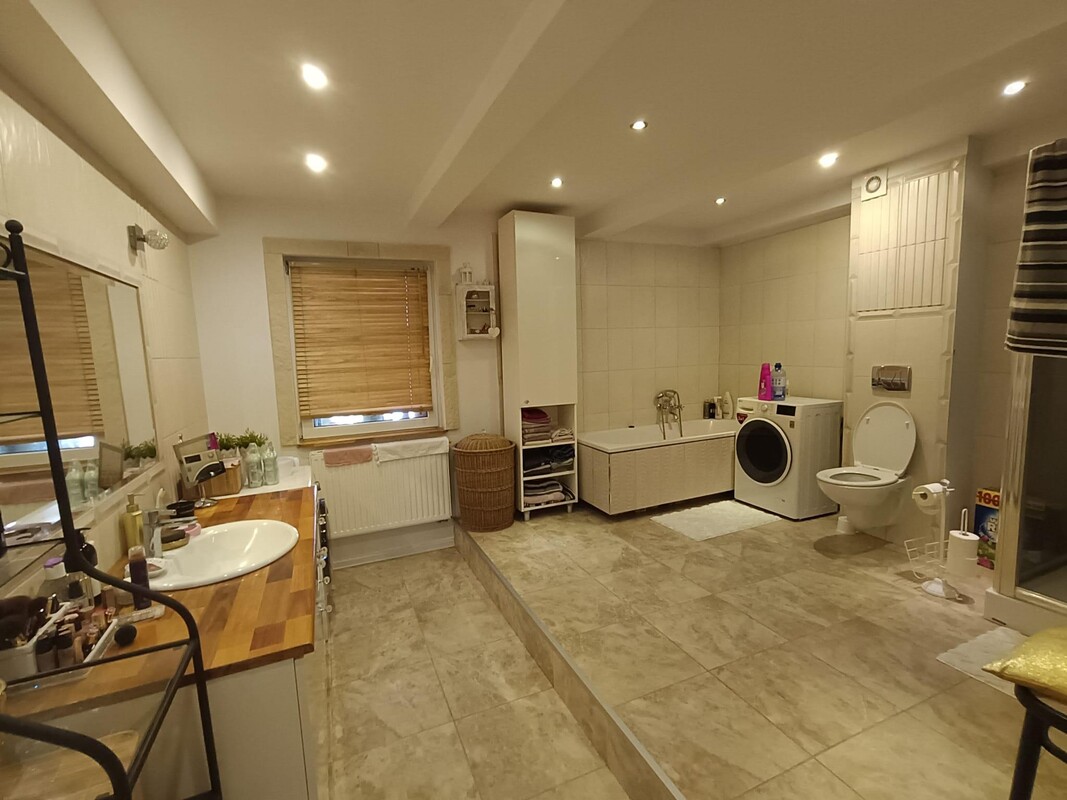 Elbląg GALERIA NIERUCHOMOŚCIZ pasji i miłości do nieruchomościNa sprzedaż: Dom z dużą działką w