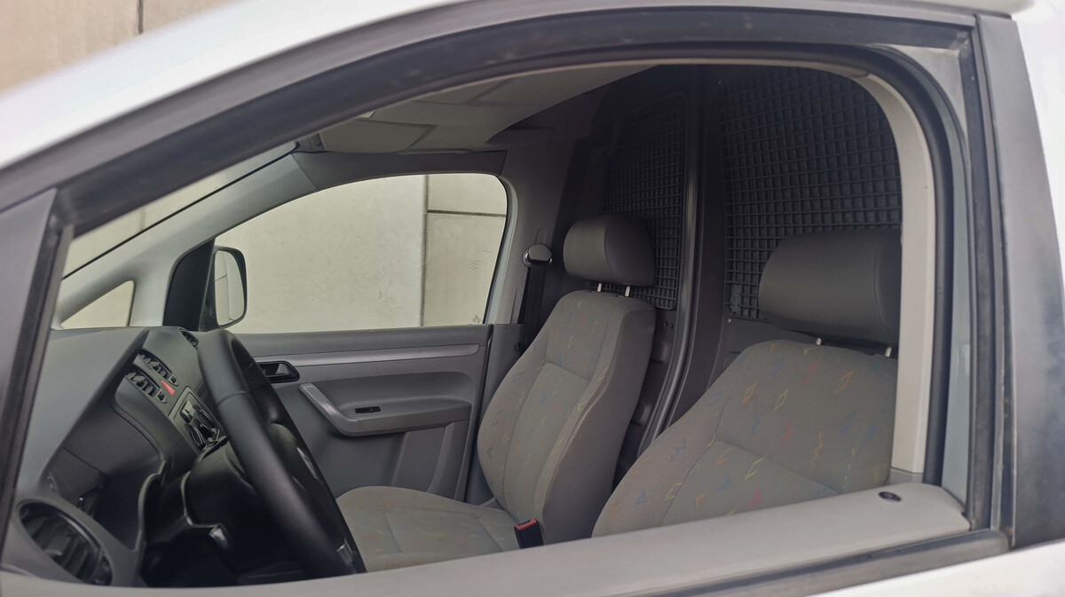 Elbląg VOLKSWAGEN CADDY 2.0 SDI MOŻLIWOŚĆ POZOSTAWIENIA AUTA W ROZLICZENIU Ubezpieczenie do