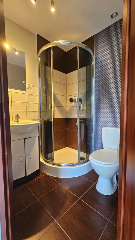 Elbląg BIURO NIERUCHOMOŚCISZULC& SZULCDom - Jantar ul. GdańskaPowierzchnia domu: 200 m2Powierzchnia działki: 800