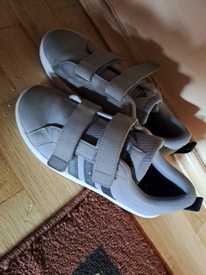 Elbląg Sprzedam buty dla chłopca roz 33