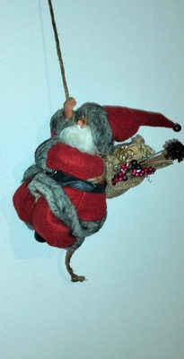 Elbląg Mikołaj prosto z Laponii w oryginalnym futrze. 
* przy kupnie prezent 12 kart świątecznych !