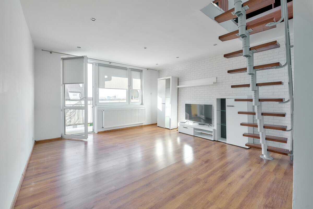 Elbląg Mieszkanie dwupoziomowe w Pasłęku. zobacz film :https://youtu.be/rRed32pFPiE?si=3KXBfNS-w-IWXyZs