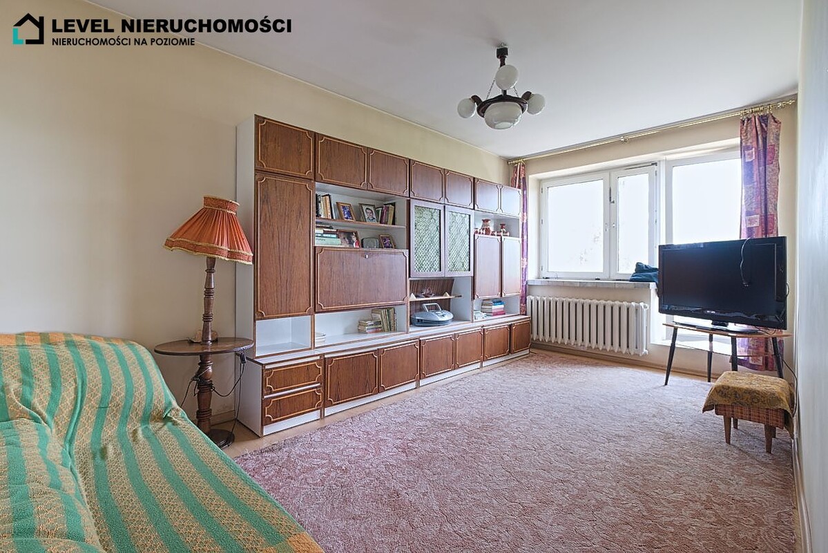 Elbląg LEVEL NIERUCHOMOŚCI Dom na dużej działce w Elbląguplus dwa garażeul. Freta NIERUCHOMOŚCI NA POZIOMIE