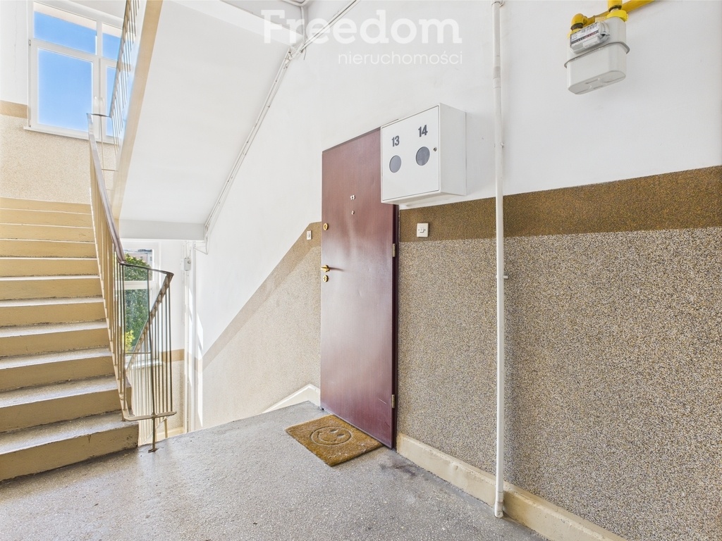 Elbląg FREEDOM NIERUCHOMOŚCISprzedam mieszkanie - Elbląg, Królewiecka. Na sprzedaż przestronne mieszkanie o