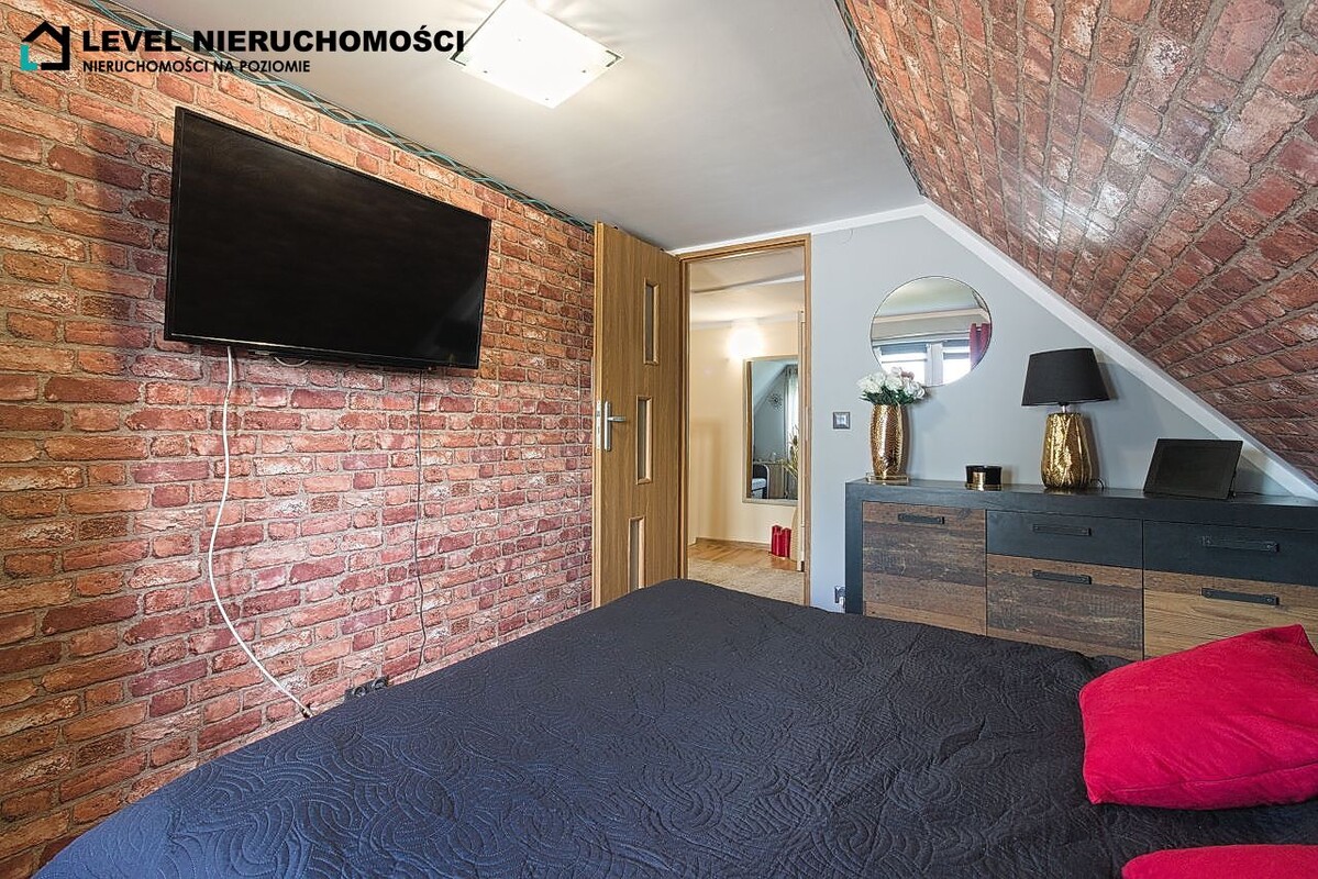 Elbląg LEVEL NIERUCHOMOŚCI Dom w mieście z dużą działką ul. Idzikowskiego NIERUCHOMOŚCI NA