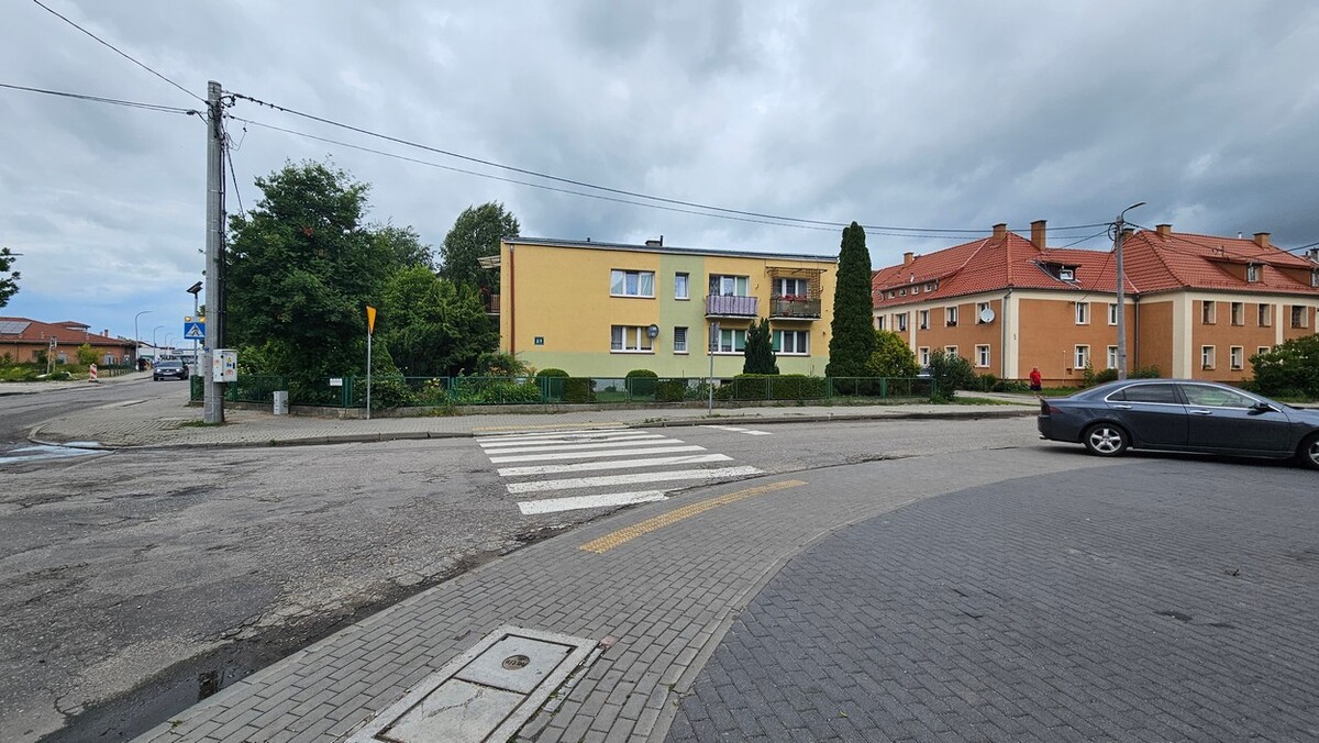 Elbląg BIURO NIERUCHOMOŚCISZULC& SZULCMieszkanie 3 pokoje - Braniewo, ul. Armii KrajowejPowierzchnia mieszkania: