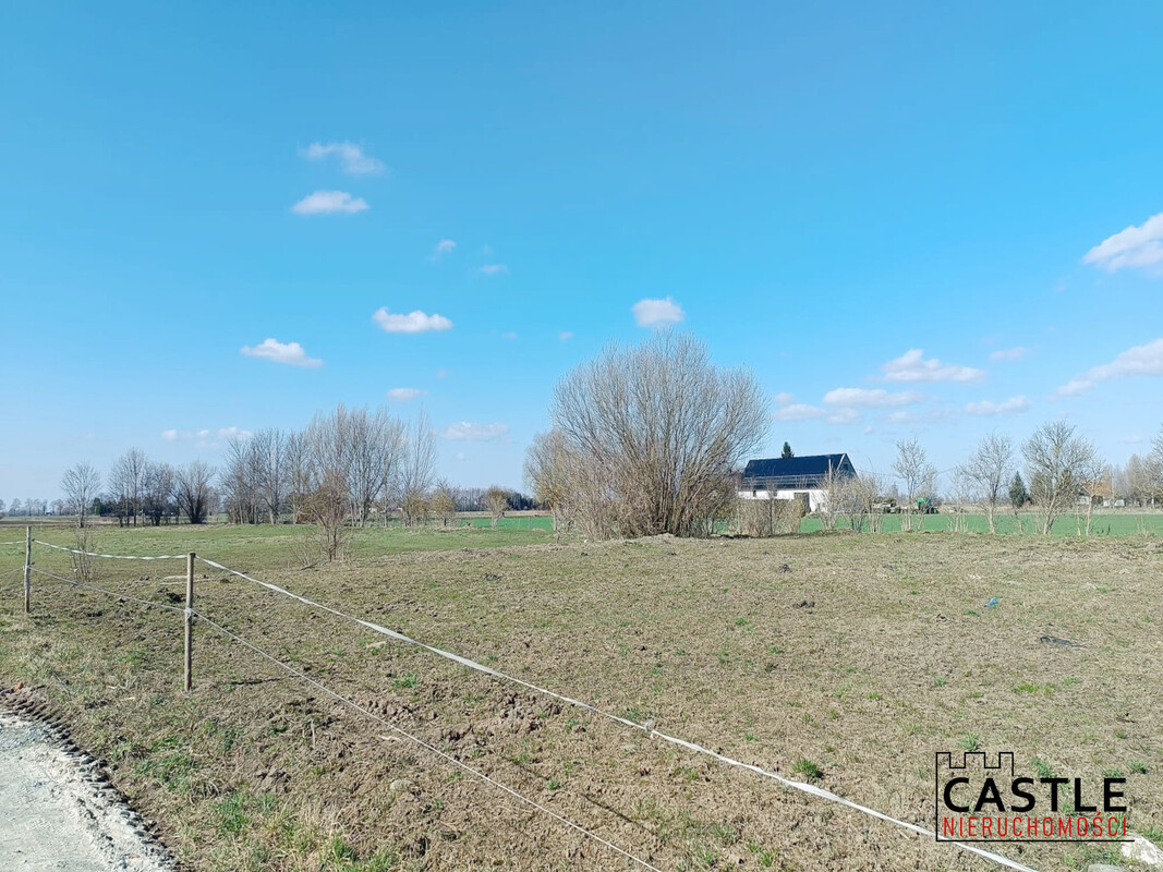 Elbląg Prezentuję Państwu 3 działki budowlane w miejscowości Markusy (woj. warmińsko-mazurskie). Do Elbląga jest około