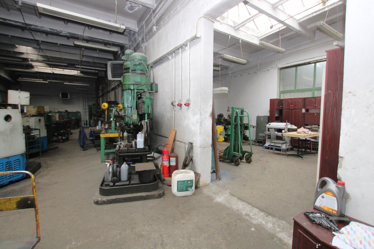 Elbląg NIERUCHOMOŚCI ANNA KRASZEWSKA Nieruchomość komercyjna z potencjałem inwestycyjnym Hala wolnostojąca