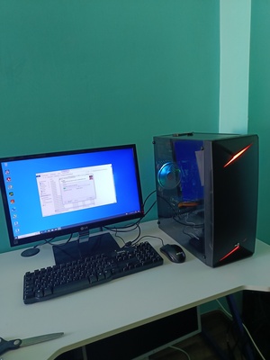 Elbląg Komputer z monitorem