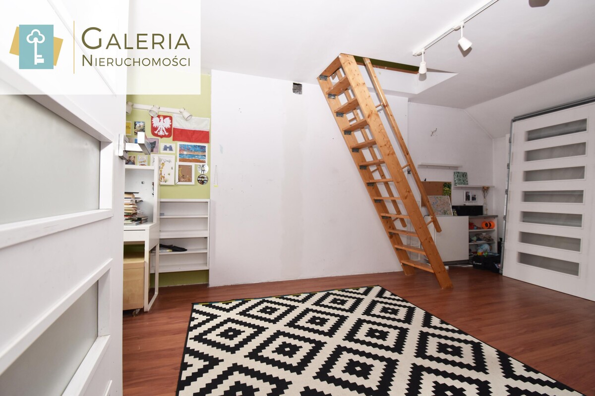 Elbląg GALERIA NIERUCHOMOŚCIZ pasji i miłości do nieruchomościNa sprzedaż: 3 pokojowe mieszkanie z balkonem gotowe do