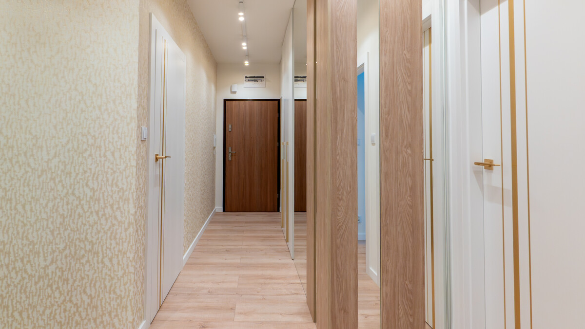 Elbląg TO MY SPRZEDAJEMYNIERUCHOMOŚCI W TYM MIEŚCIEBIURO NIERUCHOMOŚCIAMERICAN HOMEFOR SALE - 4 POKOJE - ŁĘCZYCKA