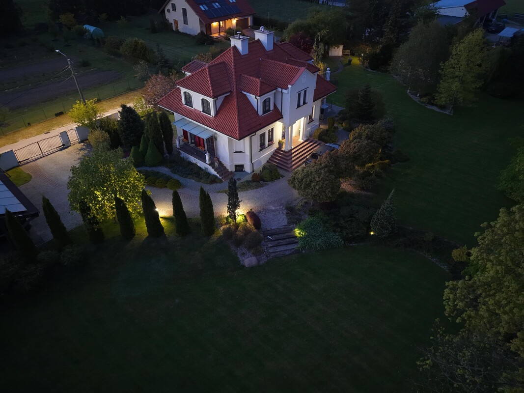 Elbląg WGN Nieruchomości oddział Elbląg prezentuje piękny dom w miejscowości PIASTOWO, 7km od Elbląga, gotowy do