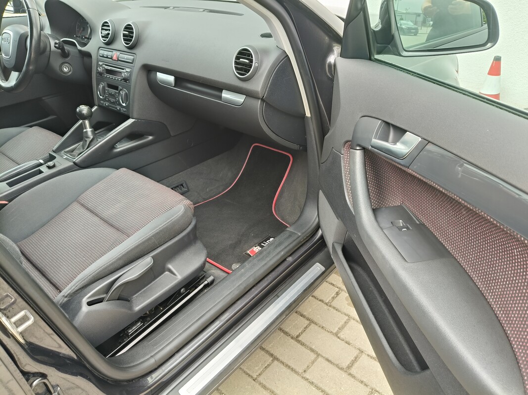Elbląg SUPER STAN !!! AUDI A3 SPORTBACK z NAJLEPSZYM silnikiem 1,6 benzyna MPI.