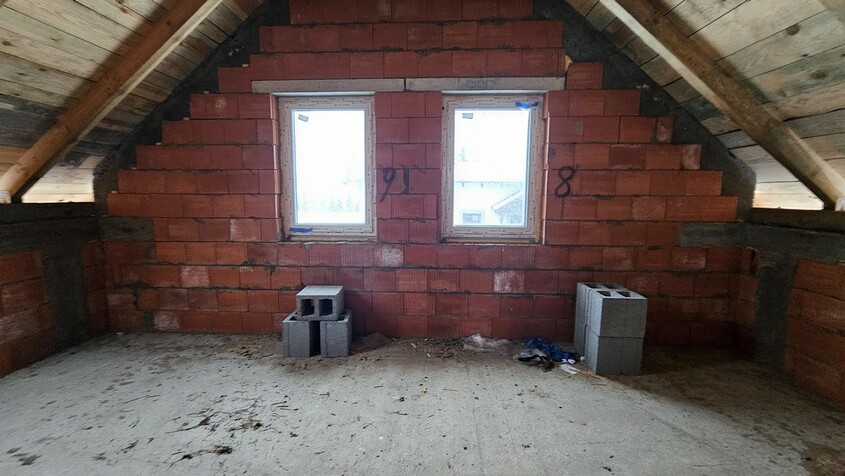 Elbląg BIURO NIERUCHOMOŚCISZULC& SZULCPowierzchnia działki: 700 m2Dom na sprzedaż w stanie surowym zamkniętym w