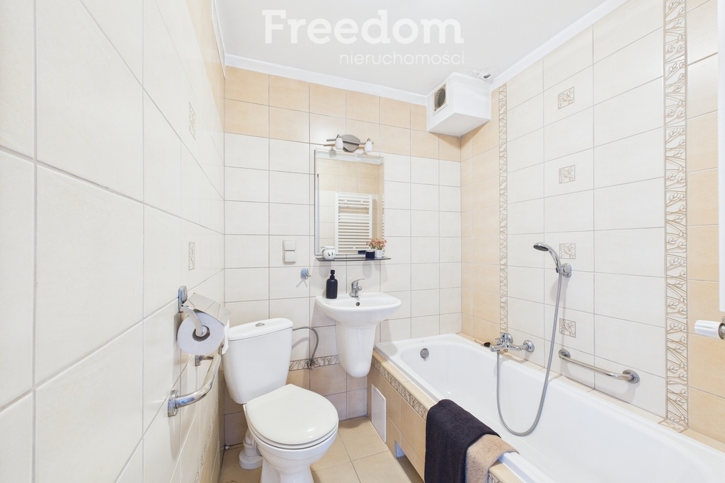 Elbląg FREEDOM NIERUCHOMOŚCISprzedam dom - Ostróda, Zakole. Parter Ta część domu została zaprojektowana z myślą o