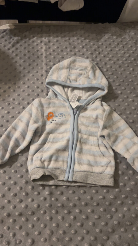 Elbląg Witam sprzedam ciuszki dla chłopczyka w bardzo dobrym stanie za 200zl r 56-62 są tego 2 duże torby m. in