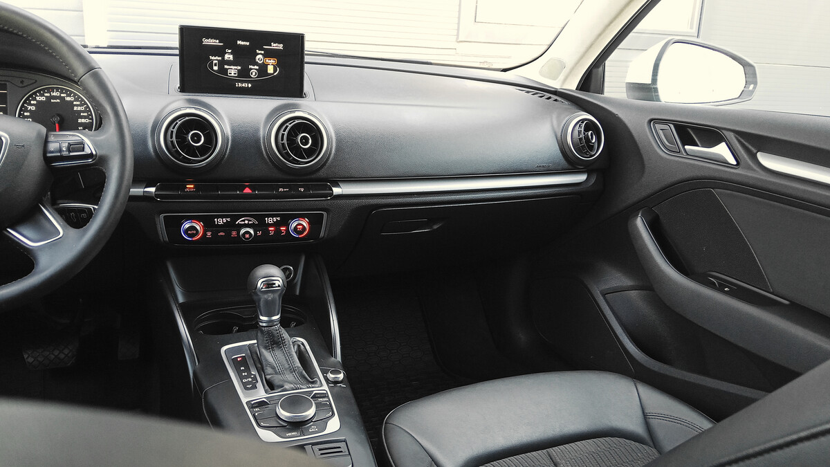 Elbląg AUDI A3 SPORTBACKS-tronic MOŻLIWOŚĆ POZOSTAWIENIA AUTA W ROZLICZENIU