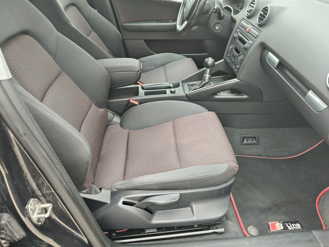 Elbląg SUPER STAN !!! AUDI A3 SPORTBACK z NAJLEPSZYM silnikiem 1,6 benzyna MPI.