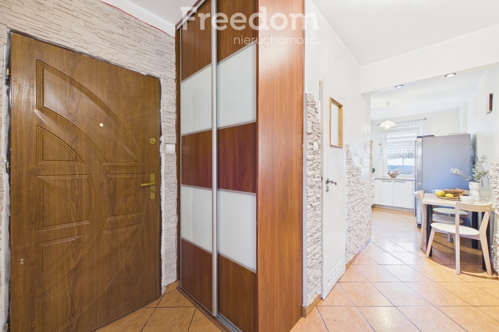 Elbląg FREEDOM NIERUCHOMOŚCISprzedam mieszkanie - Elbląg, Częstochowska. Mieszkanie położone w bardzo pożądanej i