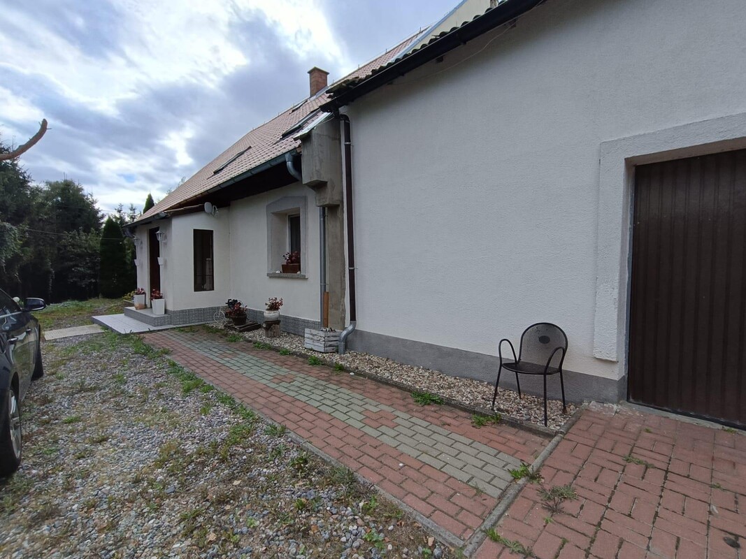 Elbląg GALERIA NIERUCHOMOŚCIZ pasji i miłości do nieruchomościNa sprzedaż: Dom z dużą działką w