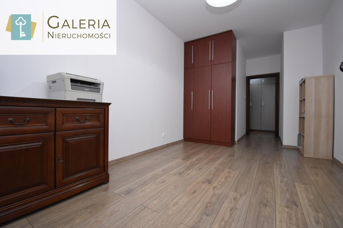 Elbląg GALERIA NIERUCHOMOŚCIZ pasji i miłości do nieruchomościNa sprzedaż: Mieszkanie na starówce z dwoma