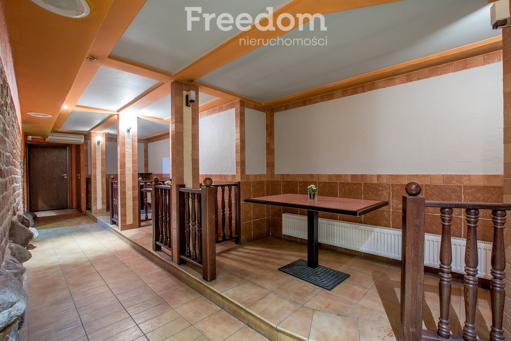 Elbląg FREEDOM NIERUCHOMOŚCISprzedam lokal użytkowy - Elbląg, Stary Rynek. Wyjątkowy lokal inwestycyjny przy