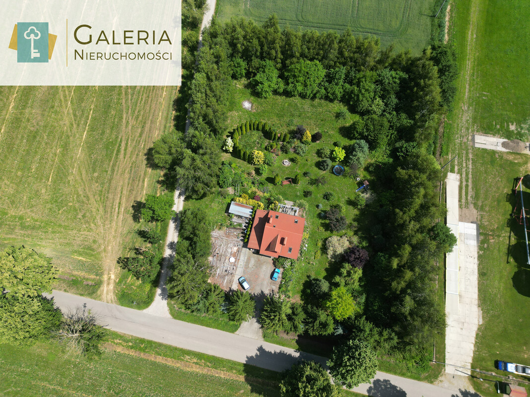 Elbląg GALERIA NIERUCHOMOŚCIZ pasji i miłości do nieruchomościNa sprzedaż: Dom z dużą działką w spokojnej
