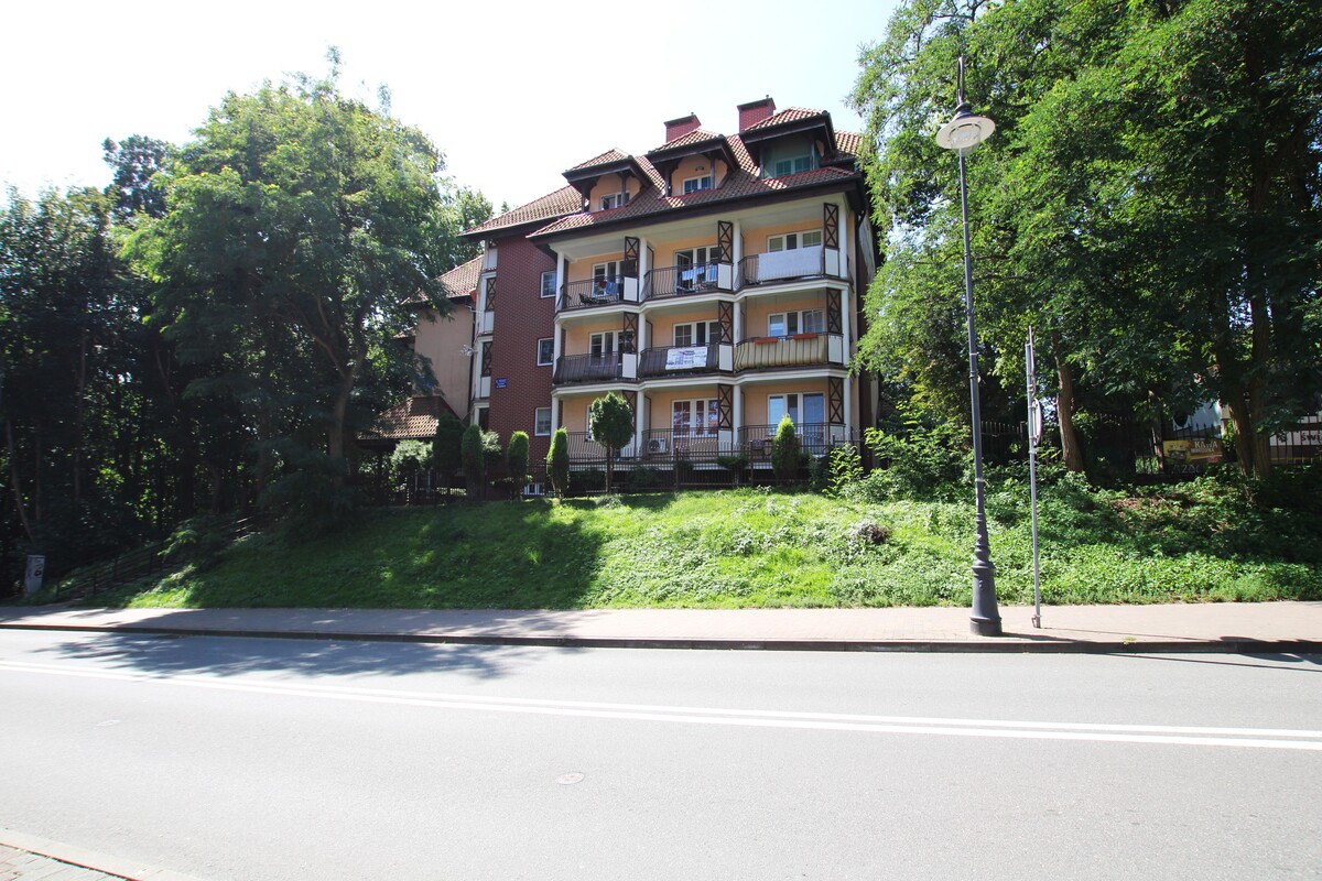 Elbląg NIERUCHOMOŚCI ANNA KRASZEWSKA Apartament 2-pokojowy w Krynicy Morskiej 500 metrów od plaży ul.