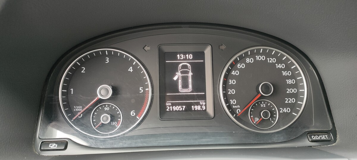 Elbląg Volkswagen Touran 1.6TDI 105km 2011r. - minivan 5-osobowy, bardzo funkcjonalny i wygodny.