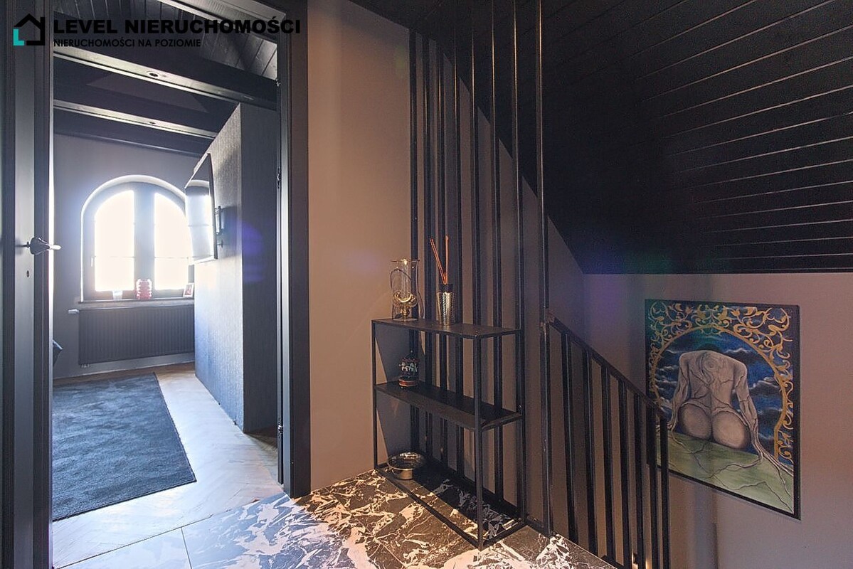 Elbląg LEVEL NIERUCHOMOŚCI Mieszkane dwupoziomowe na starówceul. Mostowa107,74 m2 NIERUCHOMOŚCI NA POZIOMIE