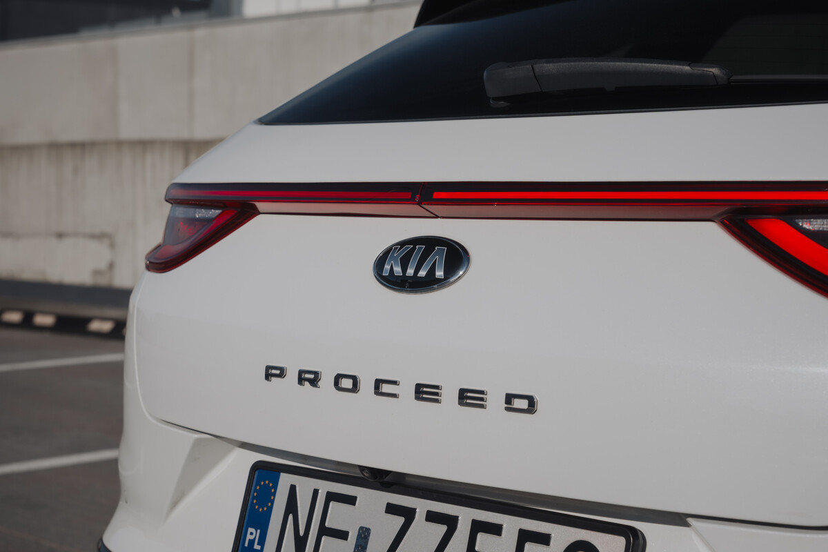 Elbląg Kia ProCeed 1.6 GT 204 KMAuto zakupione w polskim saloniePierwszy właściciel, bezwypadkowyRejestracja