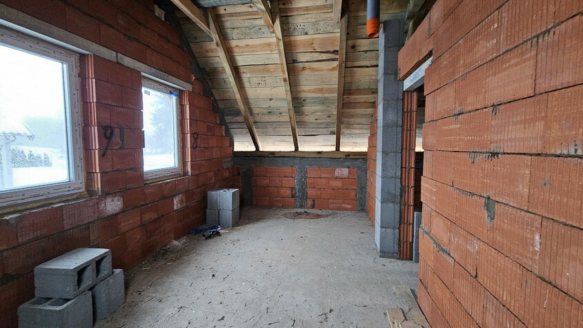 Elbląg BIURO NIERUCHOMOŚCISZULC& SZULCPowierzchnia działki: 700 m2Dom na sprzedaż w stanie surowym zamkniętym w