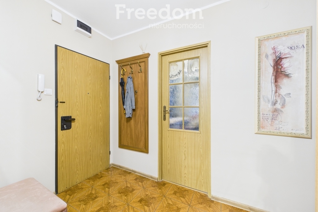 Elbląg FREEDOM NIERUCHOMOŚCISprzedam mieszkanie - Elbląg, Ogólna. Na sprzedaż: 3-pokojowe mieszkanie w Elblągu,