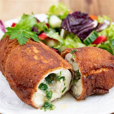 Elbląg 🍲 CHRUPIĄCY KOTLET DE VOLAILLE CZEKA NA CIEBIE!ZAPRASZAMY NA KOTLETA DE VOLAILLE Z FRYTKAMI I